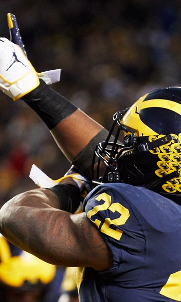 Michigan makes statement with 42-7 rout of Penn State